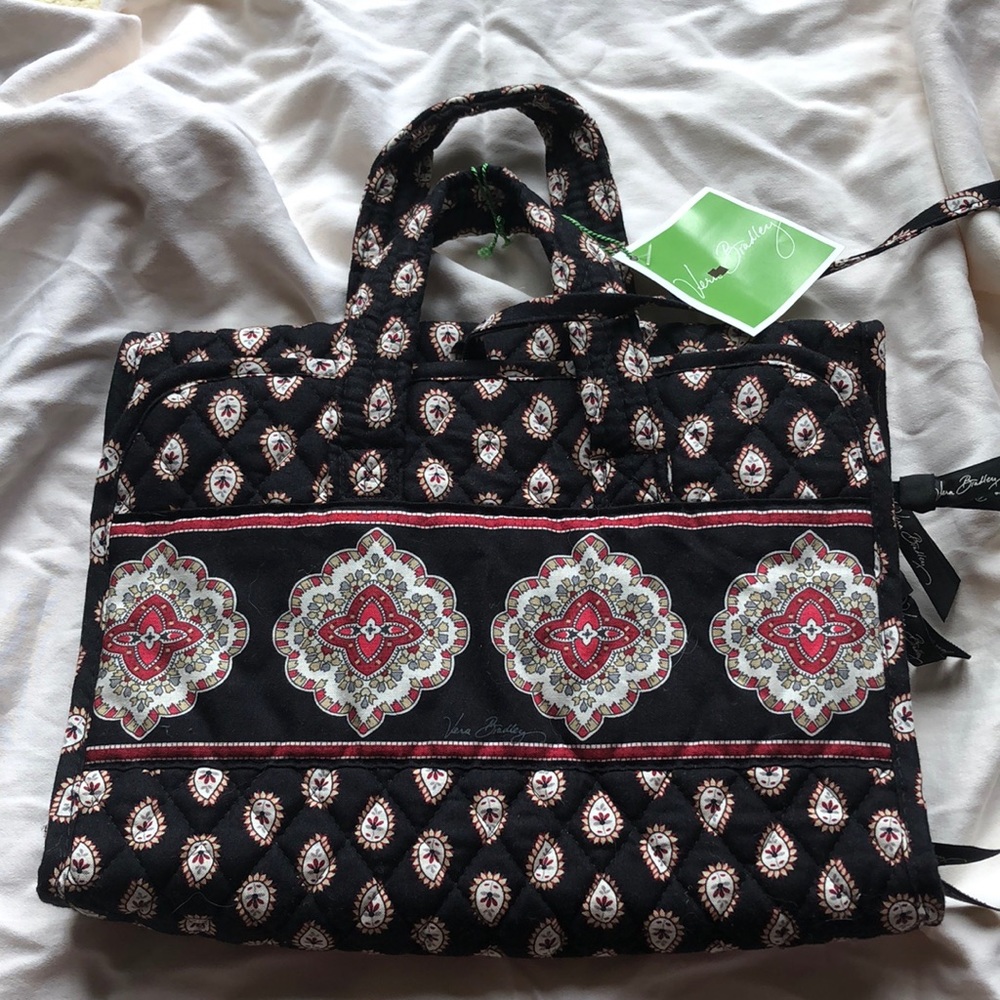 NWT Vera Bradley cosmetic hanging bag